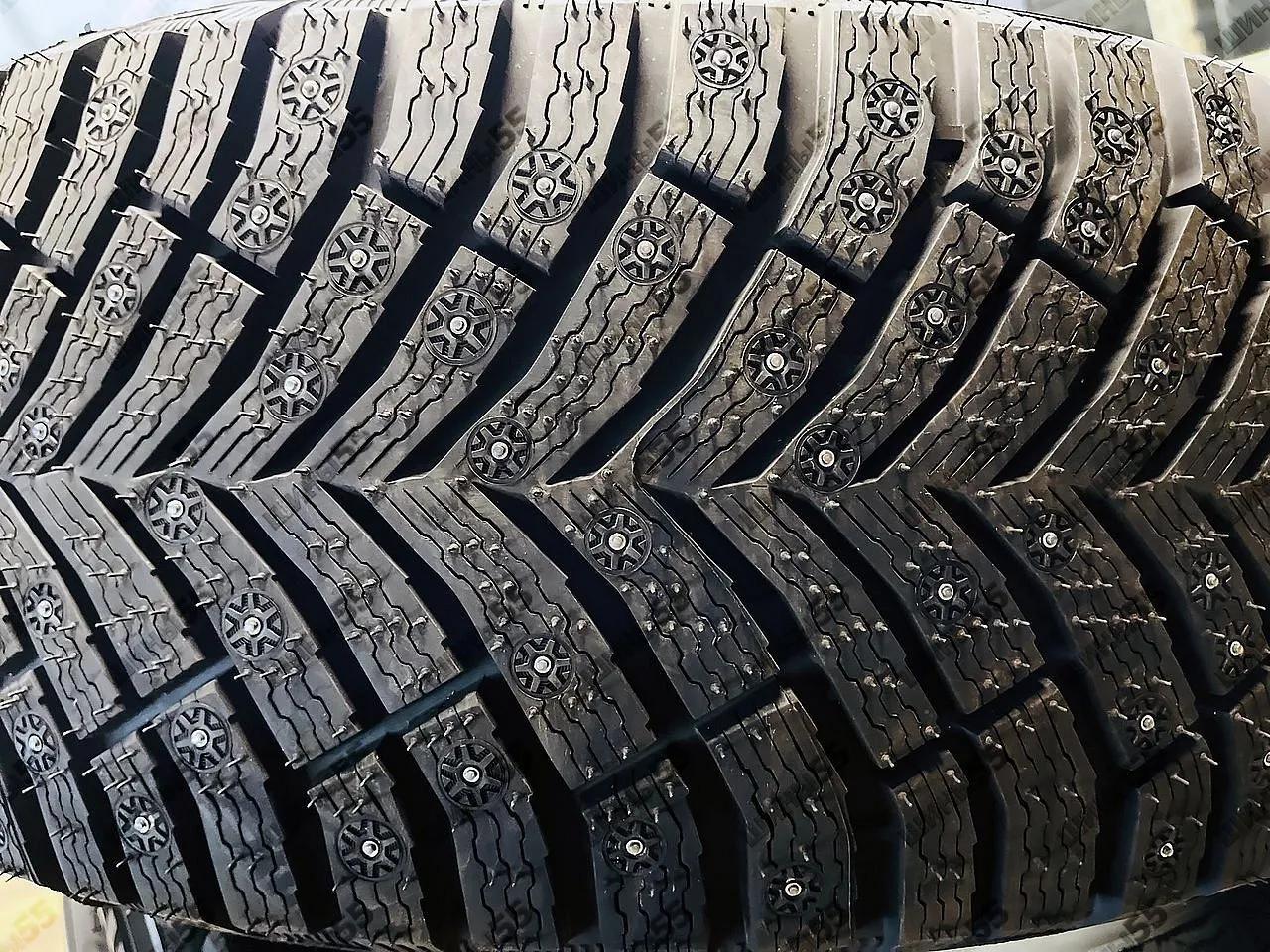 265/60R18 Michelin X-Ice North 4 SUV (114T)