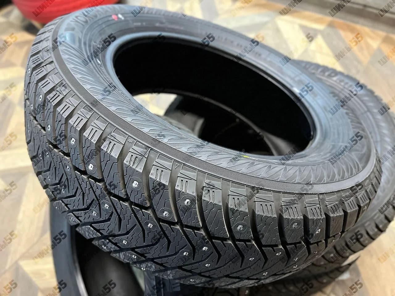 215/60R16 Yokohama IceGuard IG65 (99T)