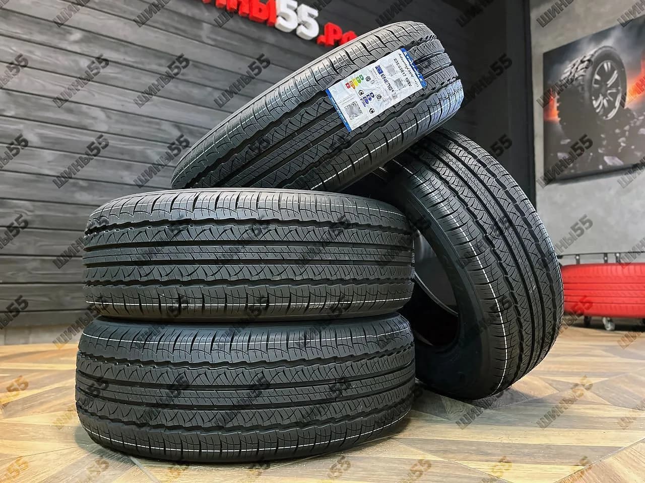 235/65R17 Triangle TR259 Advantex (108V)