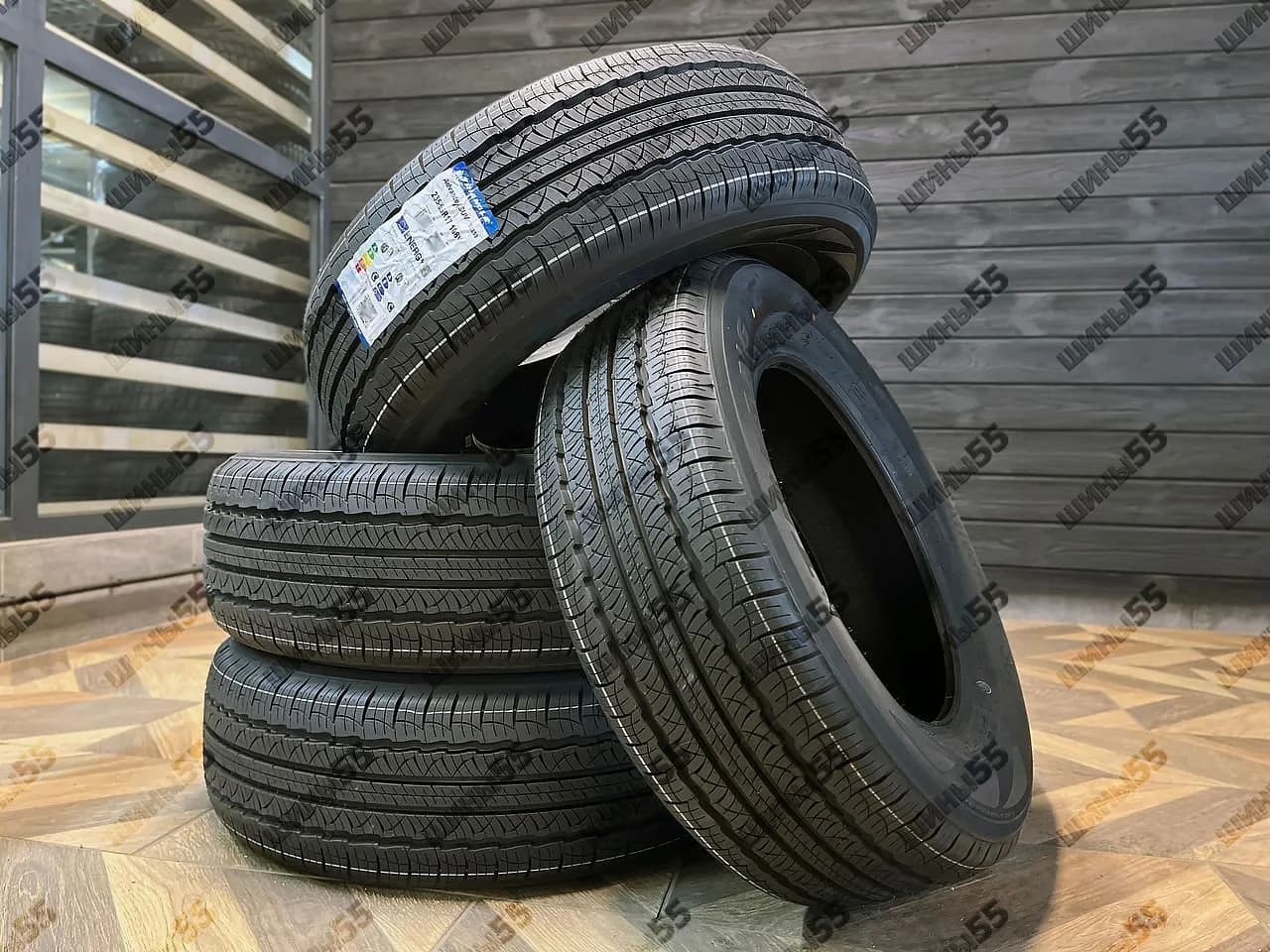 235/65R17 Triangle TR259 Advantex (108V)