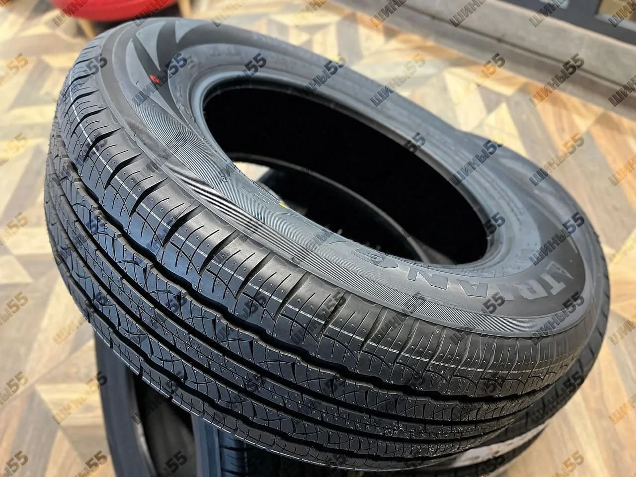 235/65R17 Triangle TR259 Advantex (108V)