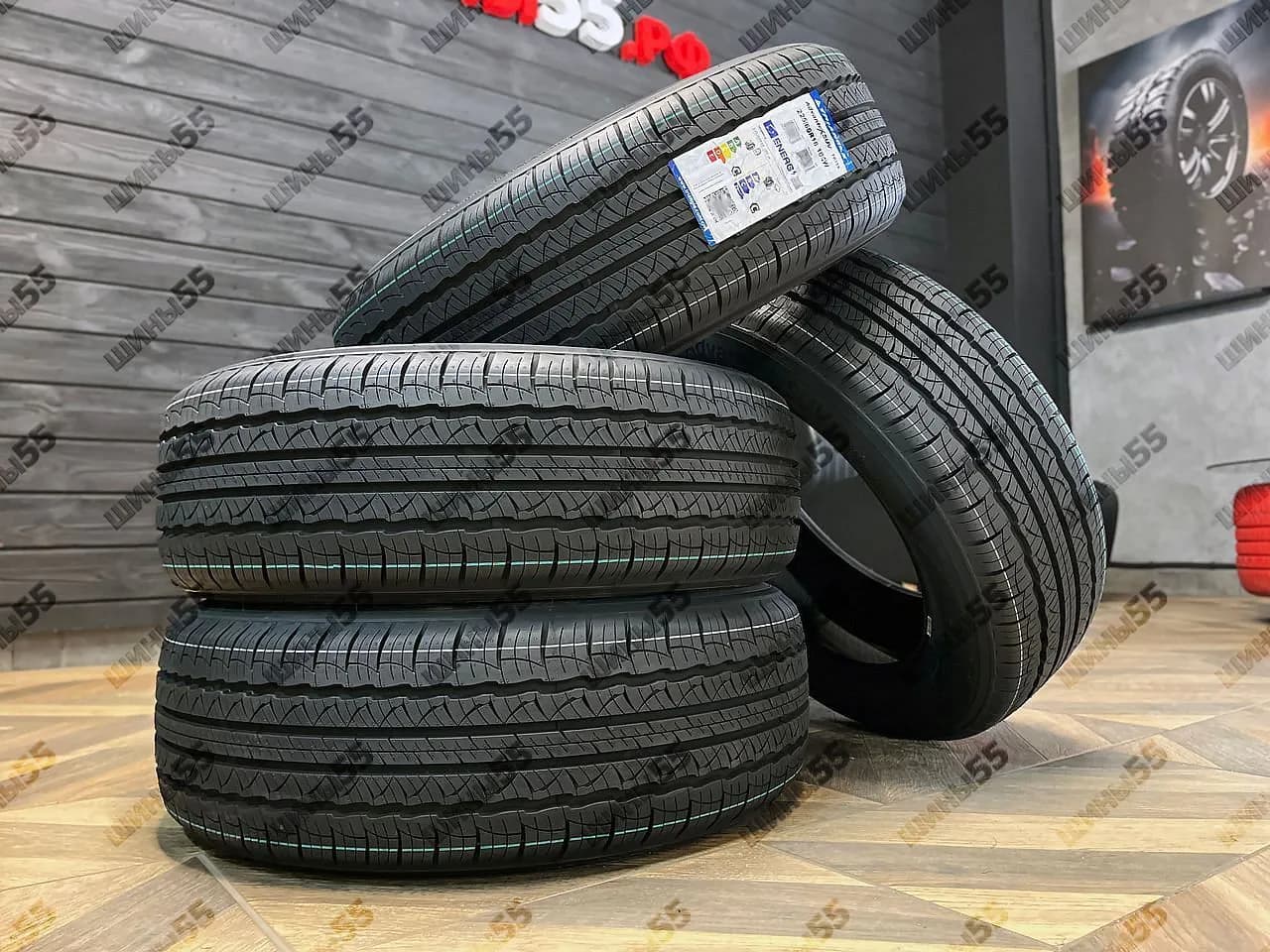 225/60R18 Triangle TR259 Advantex (104W)