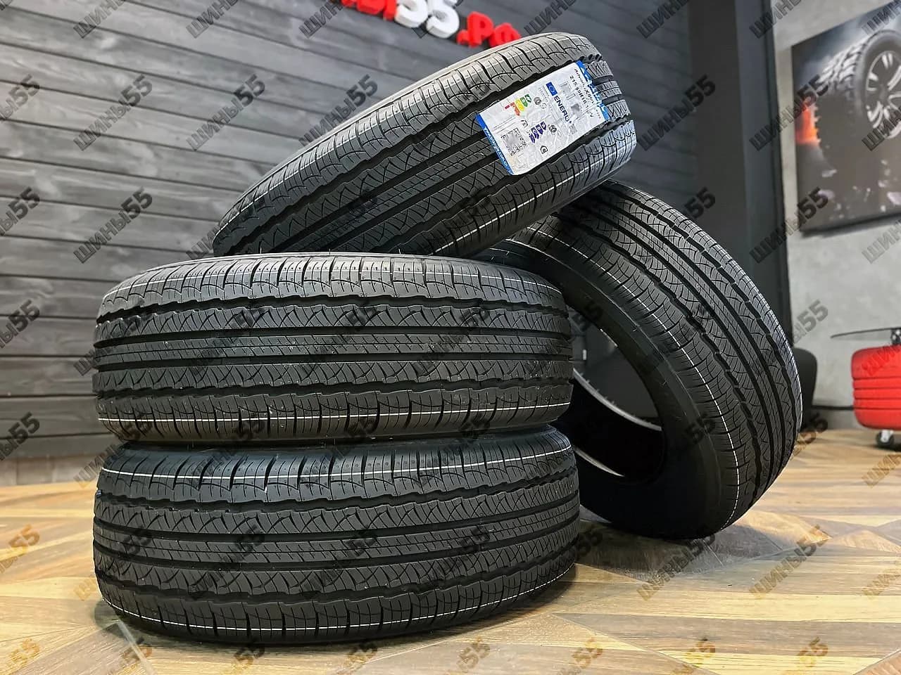 215/65R16 Triangle TR259 Advantex (102V)