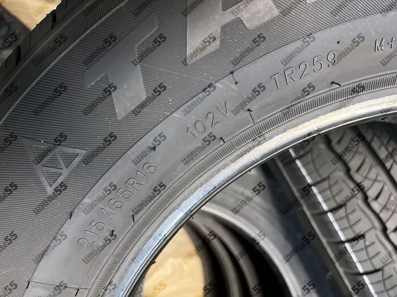 215/65R16 Triangle TR259 Advantex (102V)