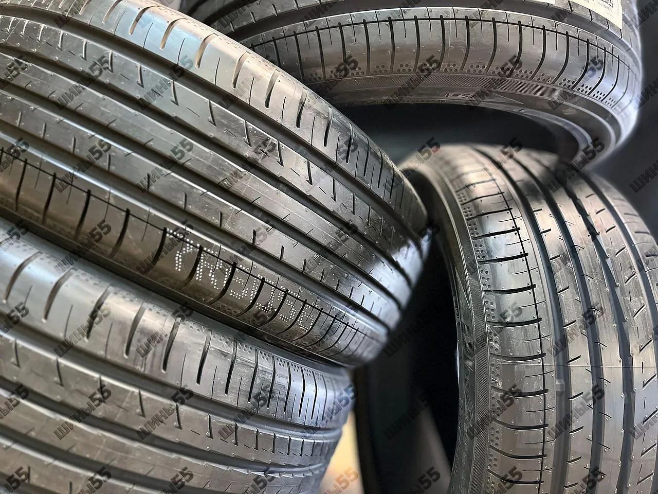 225/45R17 Yokohama BluEarth-GT AE51A (94W)