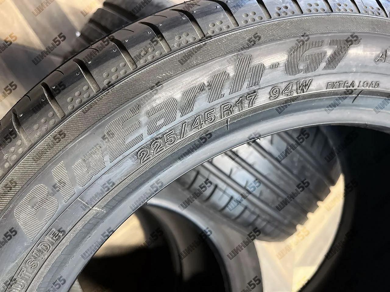 225/45R17 Yokohama BluEarth-GT AE51A (94W)