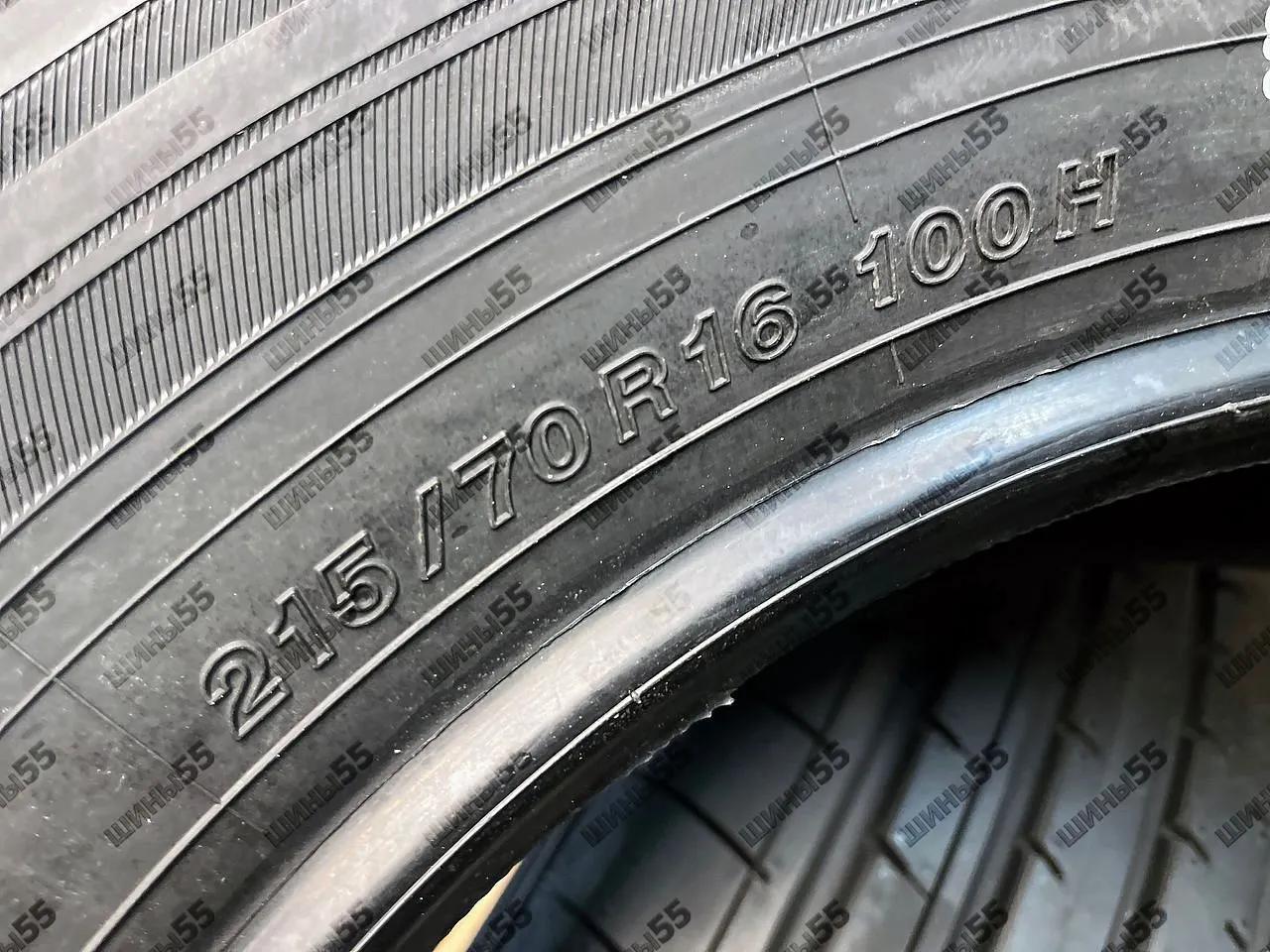 215/70R16 Yokohama BluEarth-XT AE61 (100H)