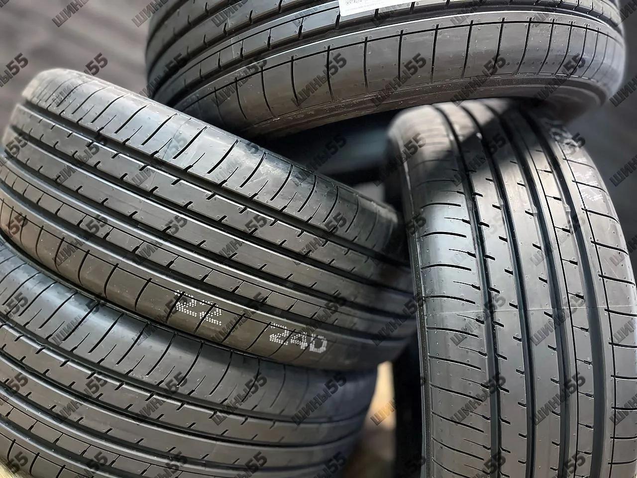 225/60R17 Yokohama BluEarth-XT AE61 (99V)