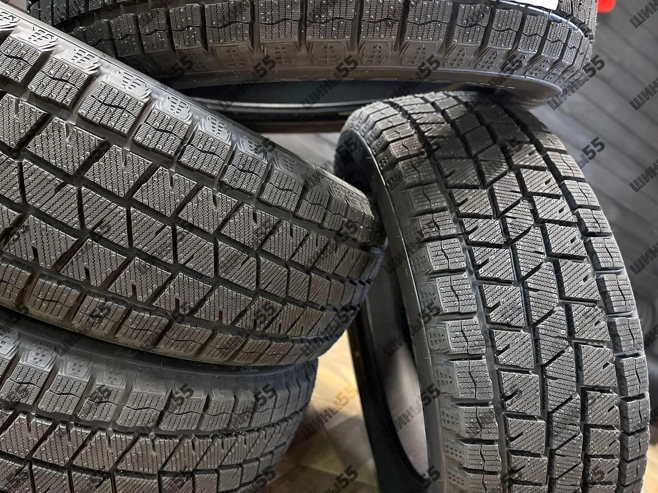 235/60R18 Sailun Ice Blazer Arctic SUV (107T)