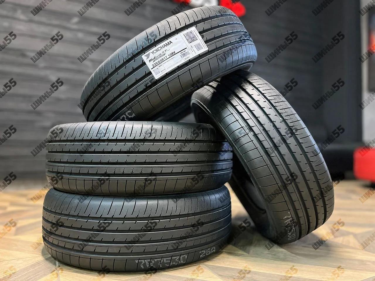 235/65R17 Yokohama BluEarth-XT AE61 (108V)