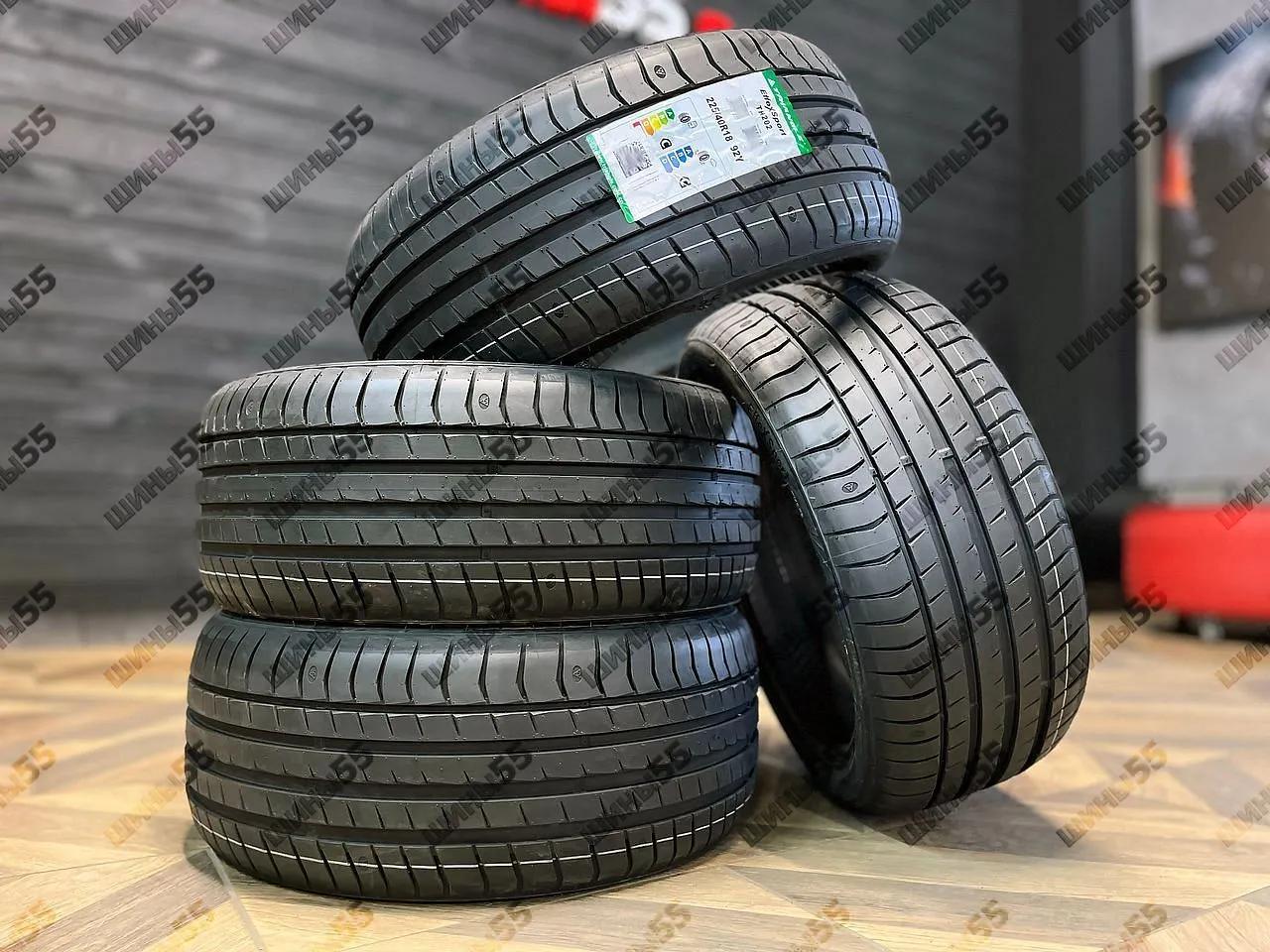 225/40R18 Triangle EffeXSport TH202 (92Y)