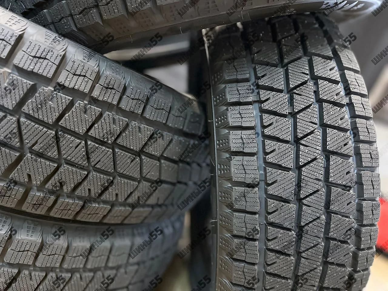 235/65R18 Sailun Ice Blazer Arctic SUV (106T)