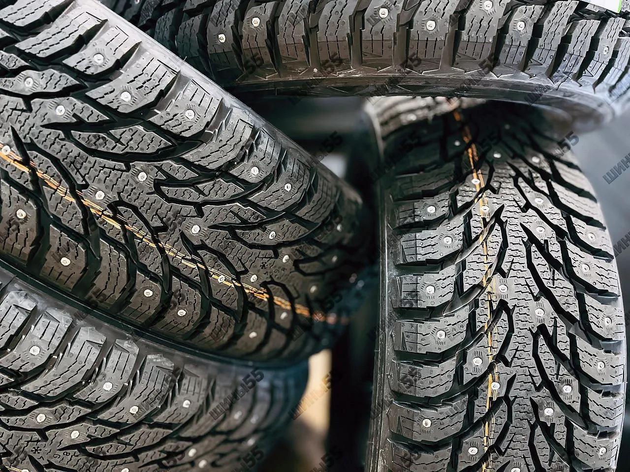 215/65R16 Ikon Autograph Ice 9 SUV (102T)