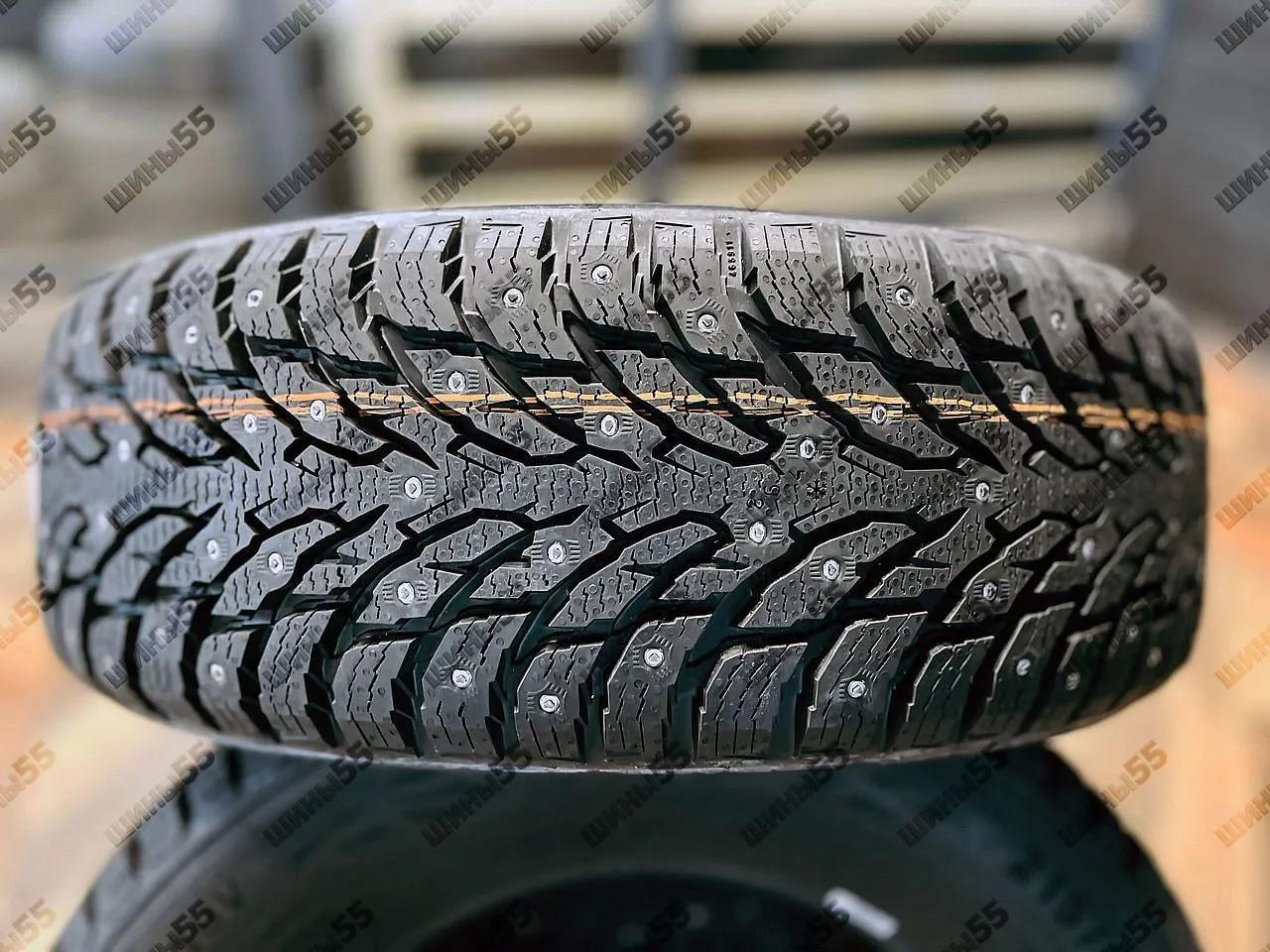 215/65R16 Ikon Autograph Ice 9 SUV (102T)