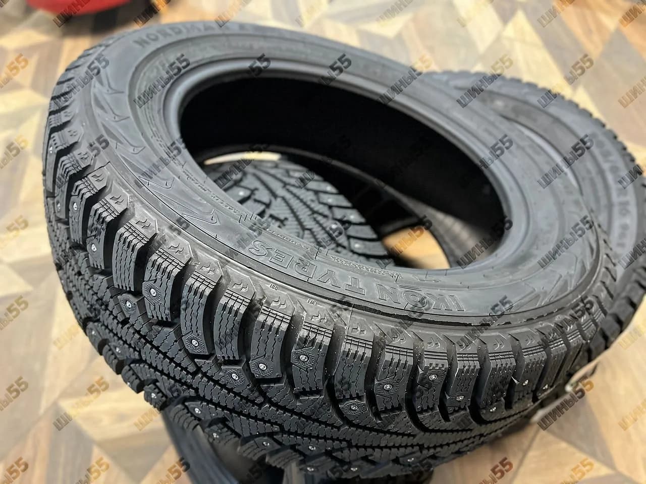 205/60R16 Ikon Nordman 5 (96T)