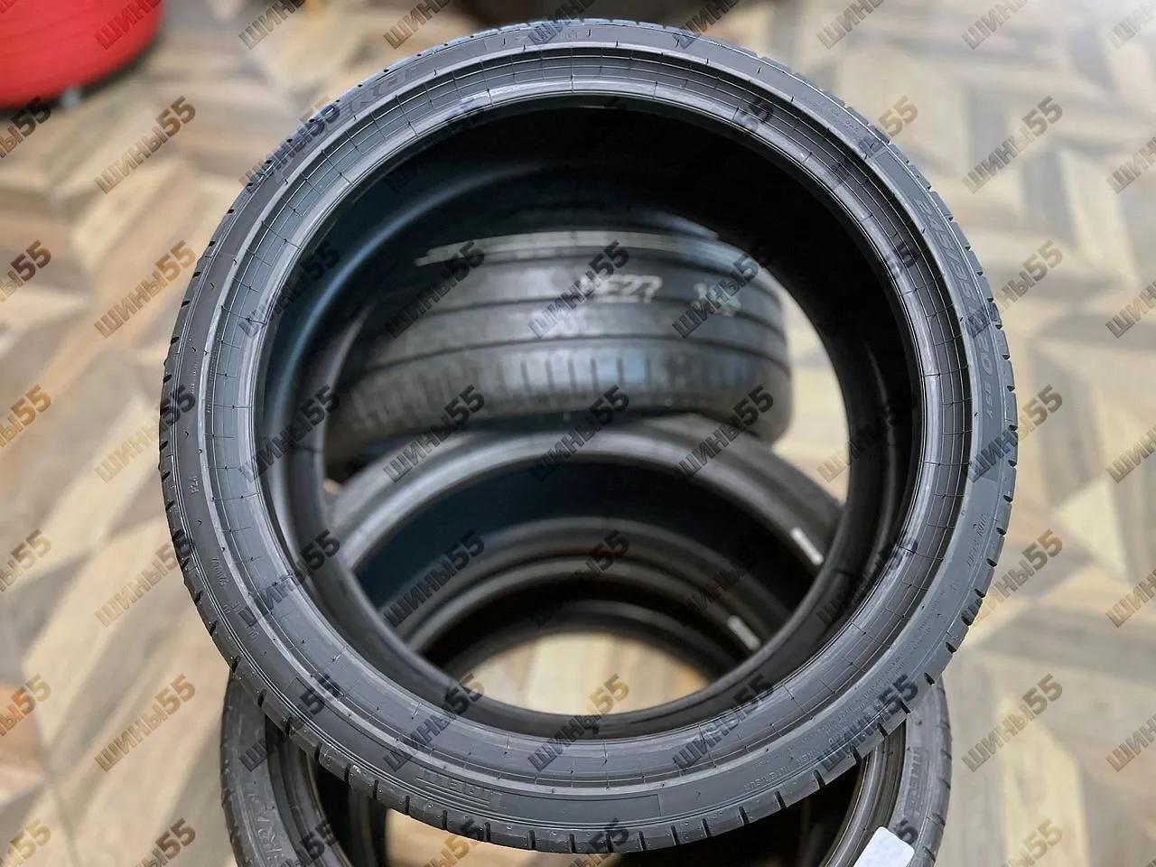 245/35R20 Pirelli P Zero (PZ4) Luxury Saloon Run Flat (95Y)