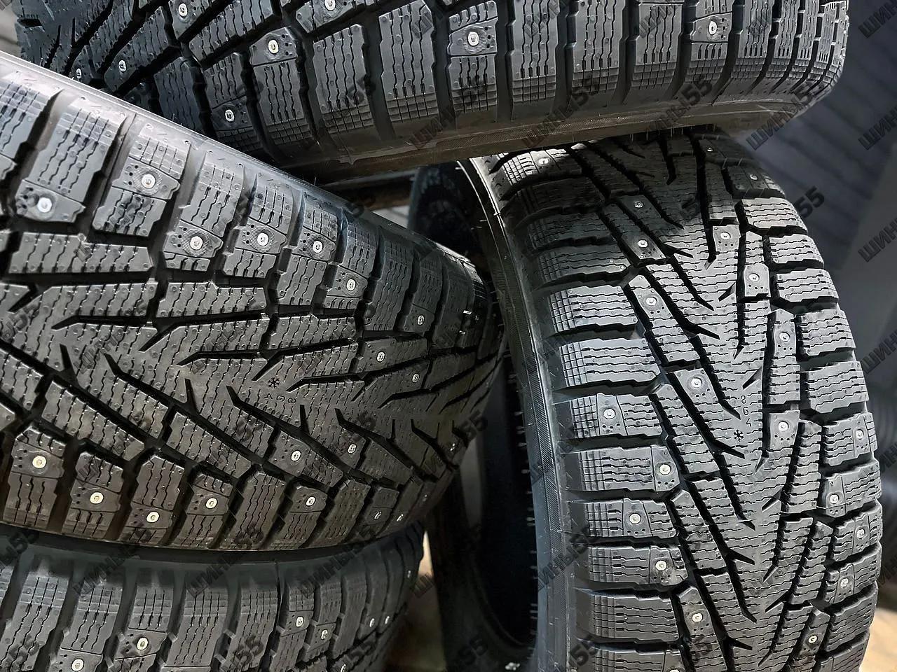 265/60R18 Ikon Character Ice 7 SUV (114T)