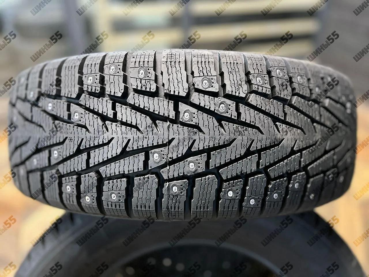 235/60R18 Ikon Character Ice 7 SUV (107T)
