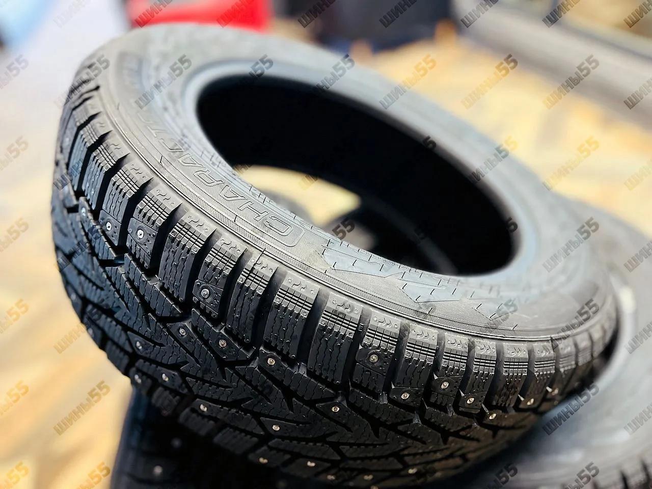 215/60R17 Ikon Character Ice 7 SUV (100T)