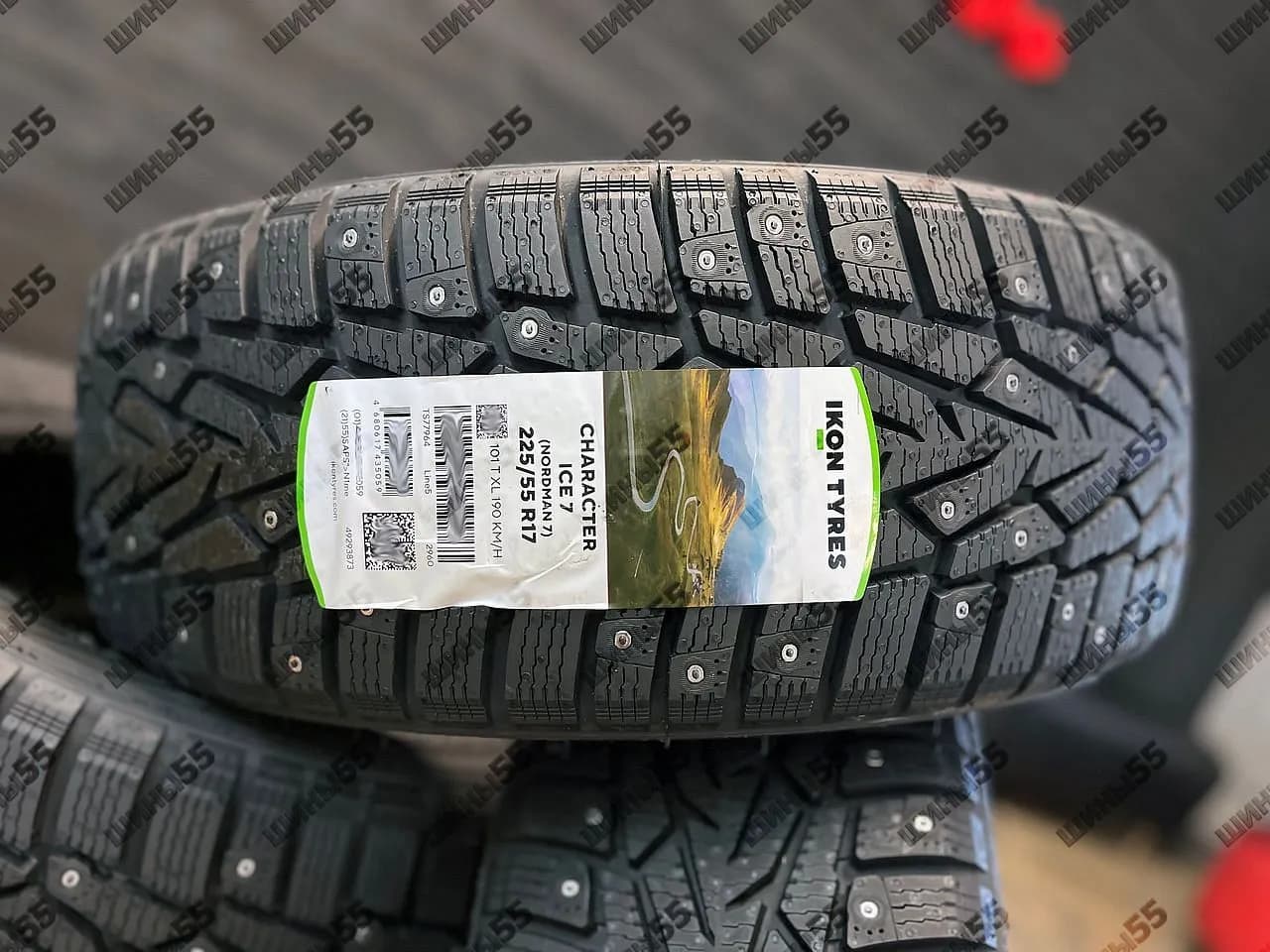 225/55R17 Ikon Character Ice 7 (101T)