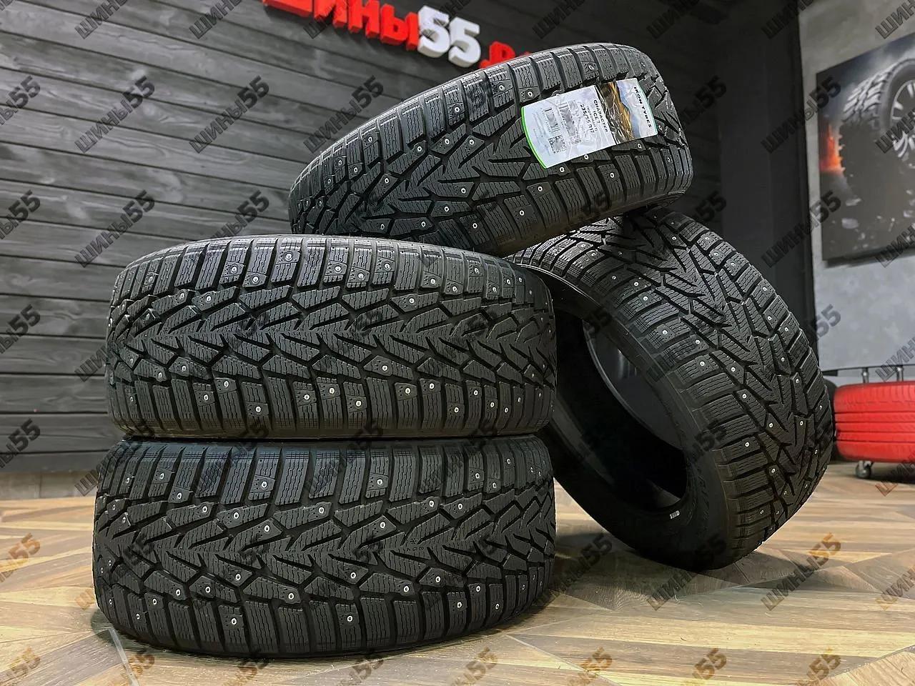 235/55R17 Ikon Character Ice 7 (103T)