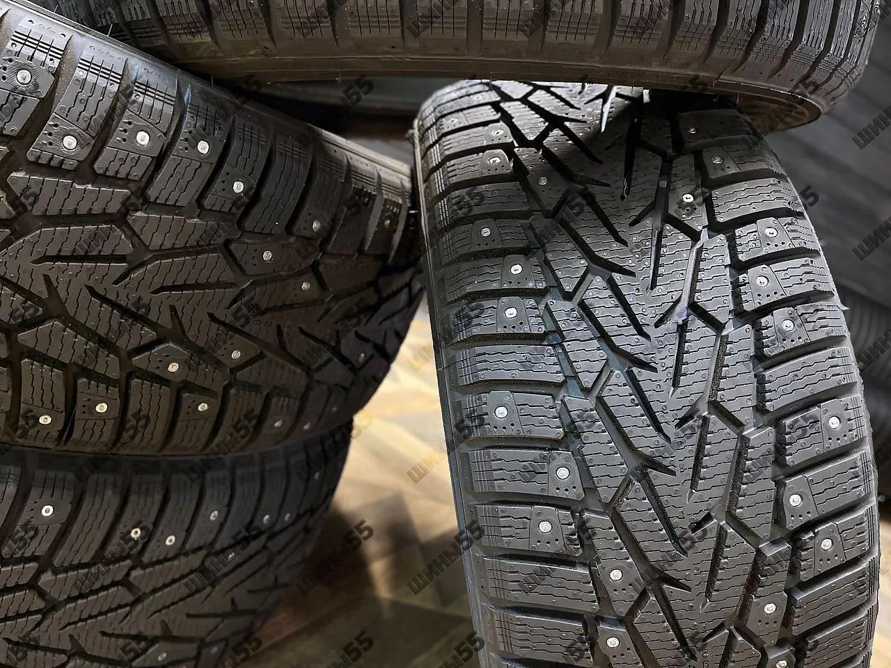 235/55R17 Ikon Character Ice 7 (103T)