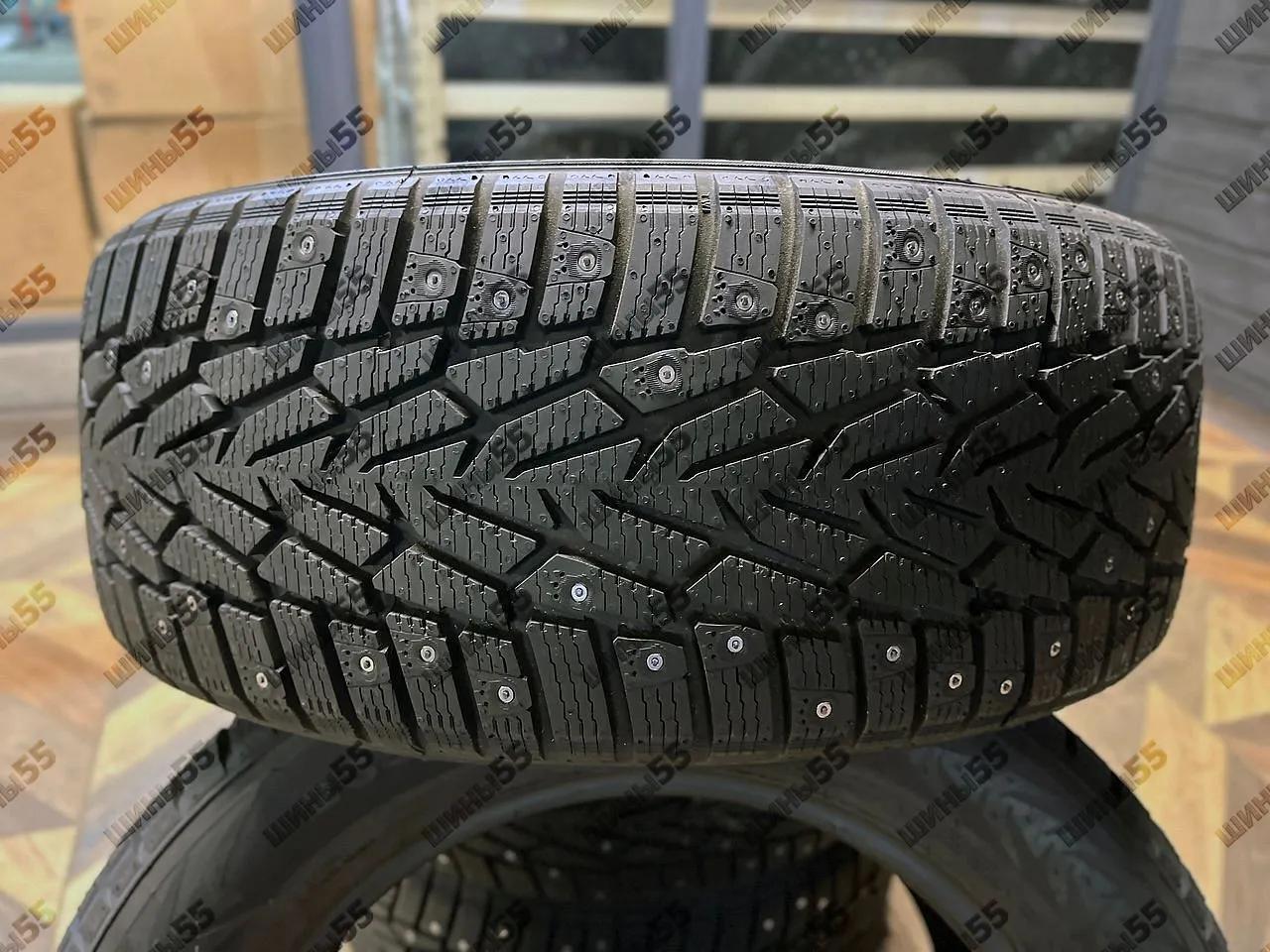 235/55R17 Ikon Character Ice 7 (103T)