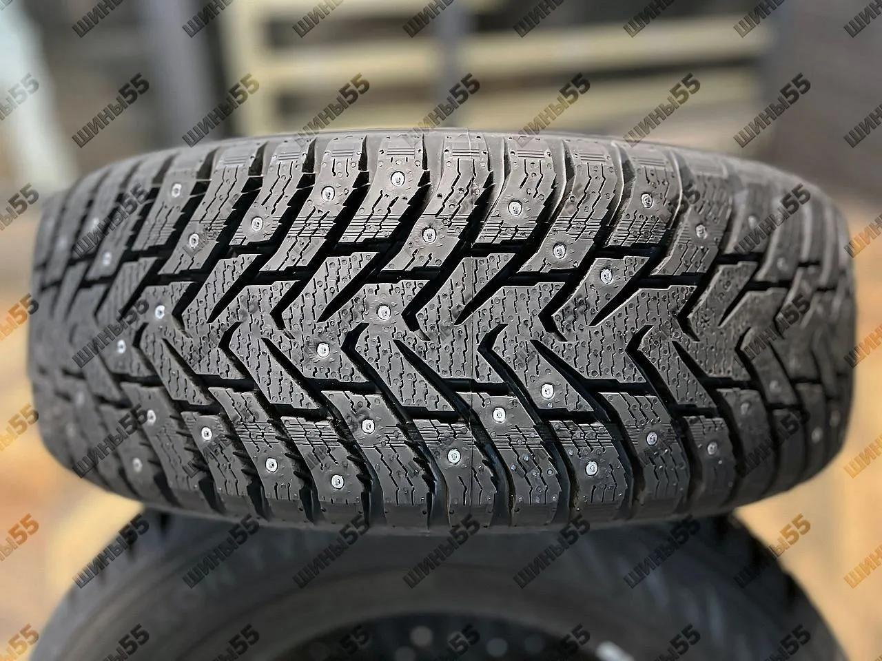 215/65R16 Ikon Character Ice 8 SUV (102T)