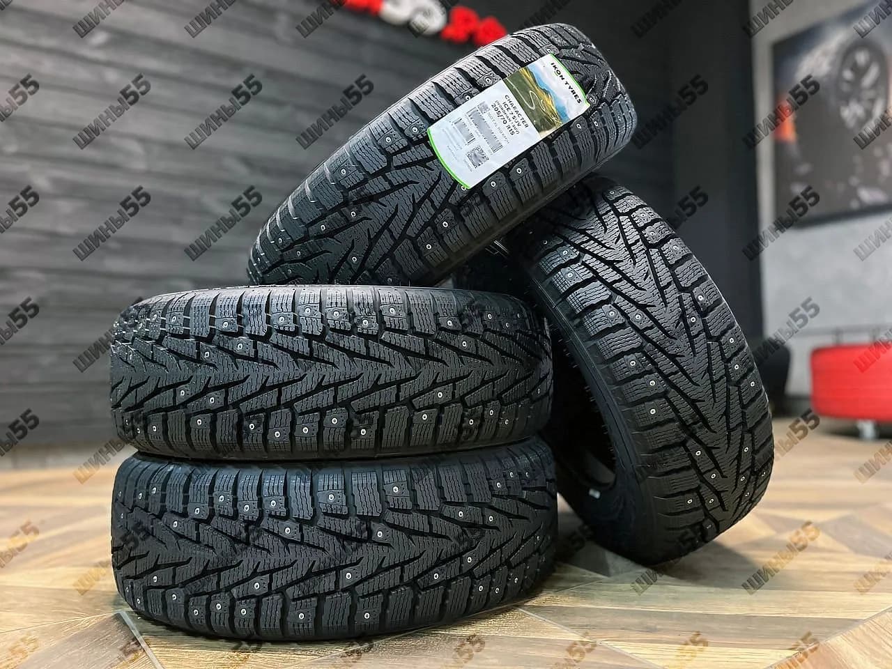 205/70R15 Ikon Character Ice 7 SUV (100T)