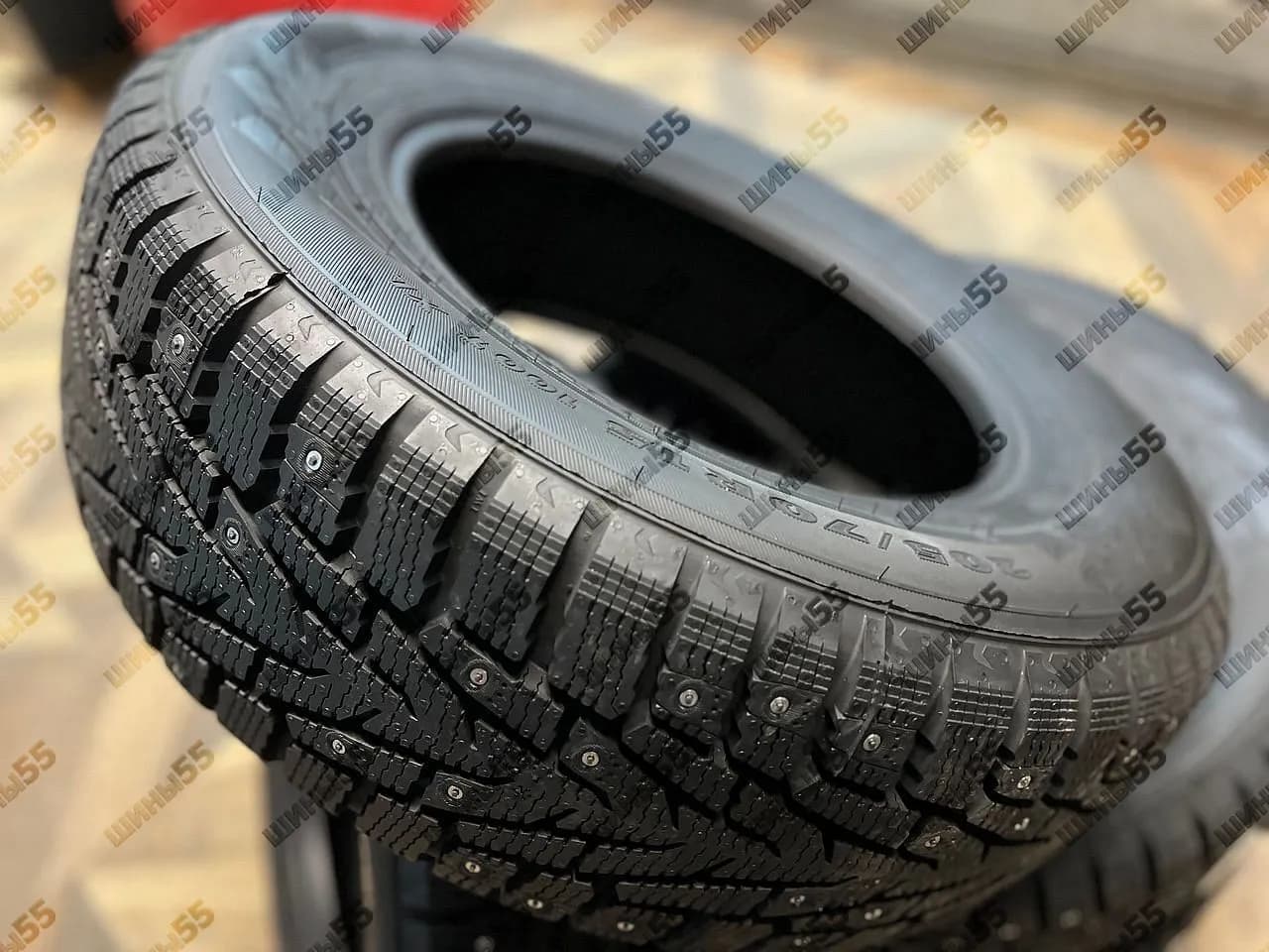 205/70R15 Ikon Character Ice 7 SUV (100T)