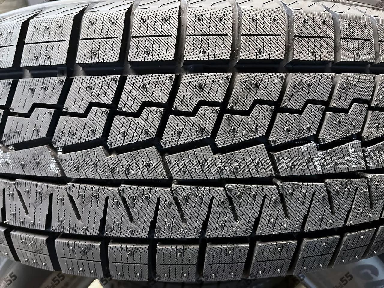 225/65R17 Yokohama IceGuard IG70 (102Q) (пр-во Япония)