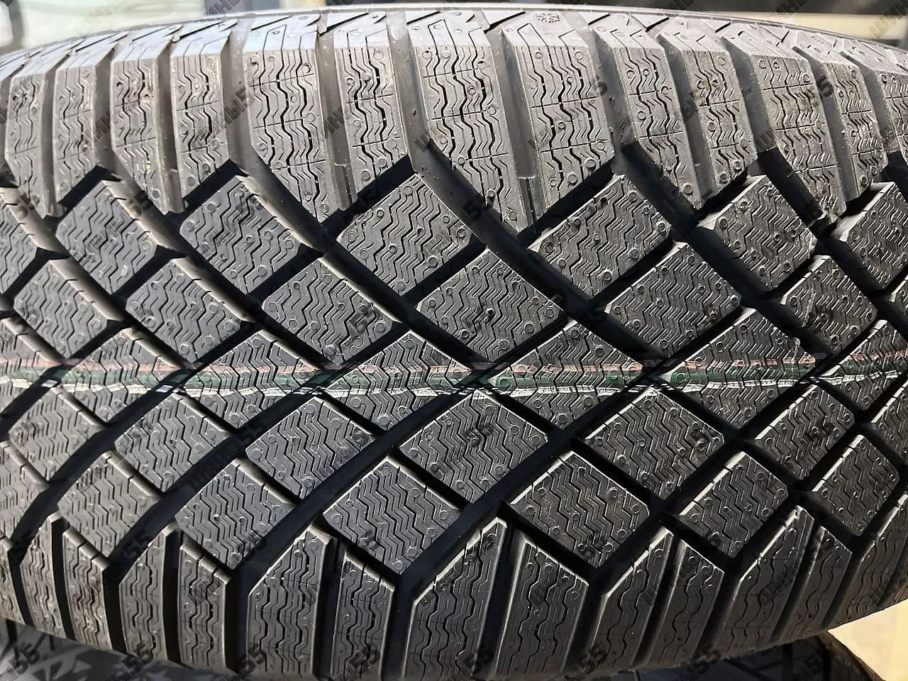 225/55R19 Gislaved ArcticControl (103T)