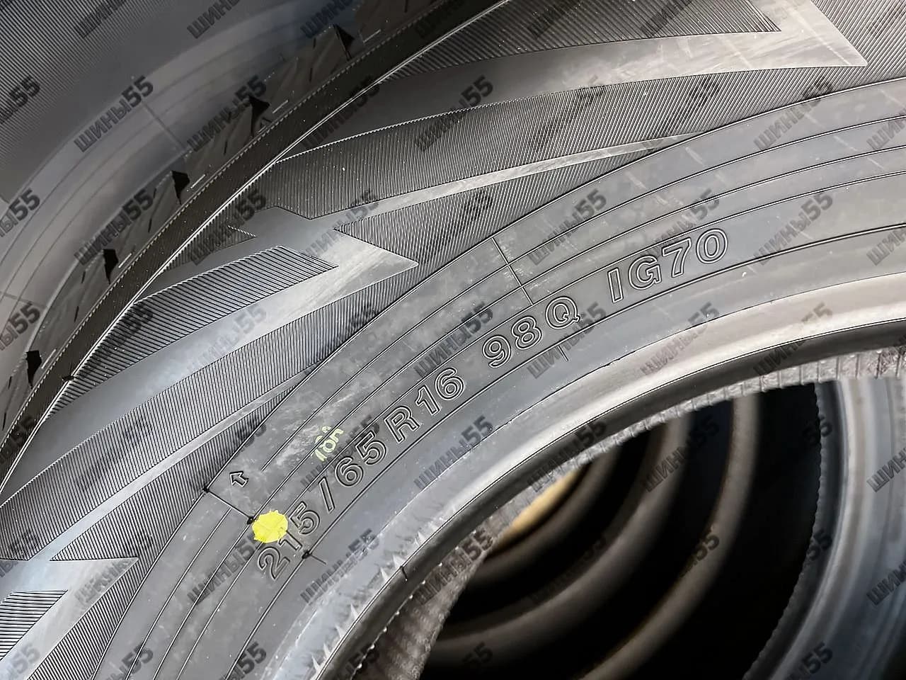 215/65R16 Yokohama IceGuard IG70 (98Q) (пр-во Япония)