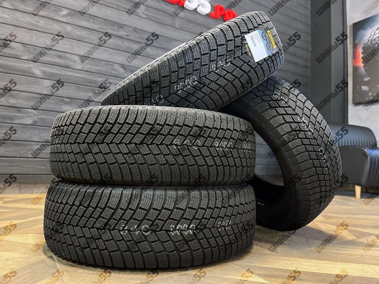 225/65R17 Pirelli Ice Zero FR 3 (106H)