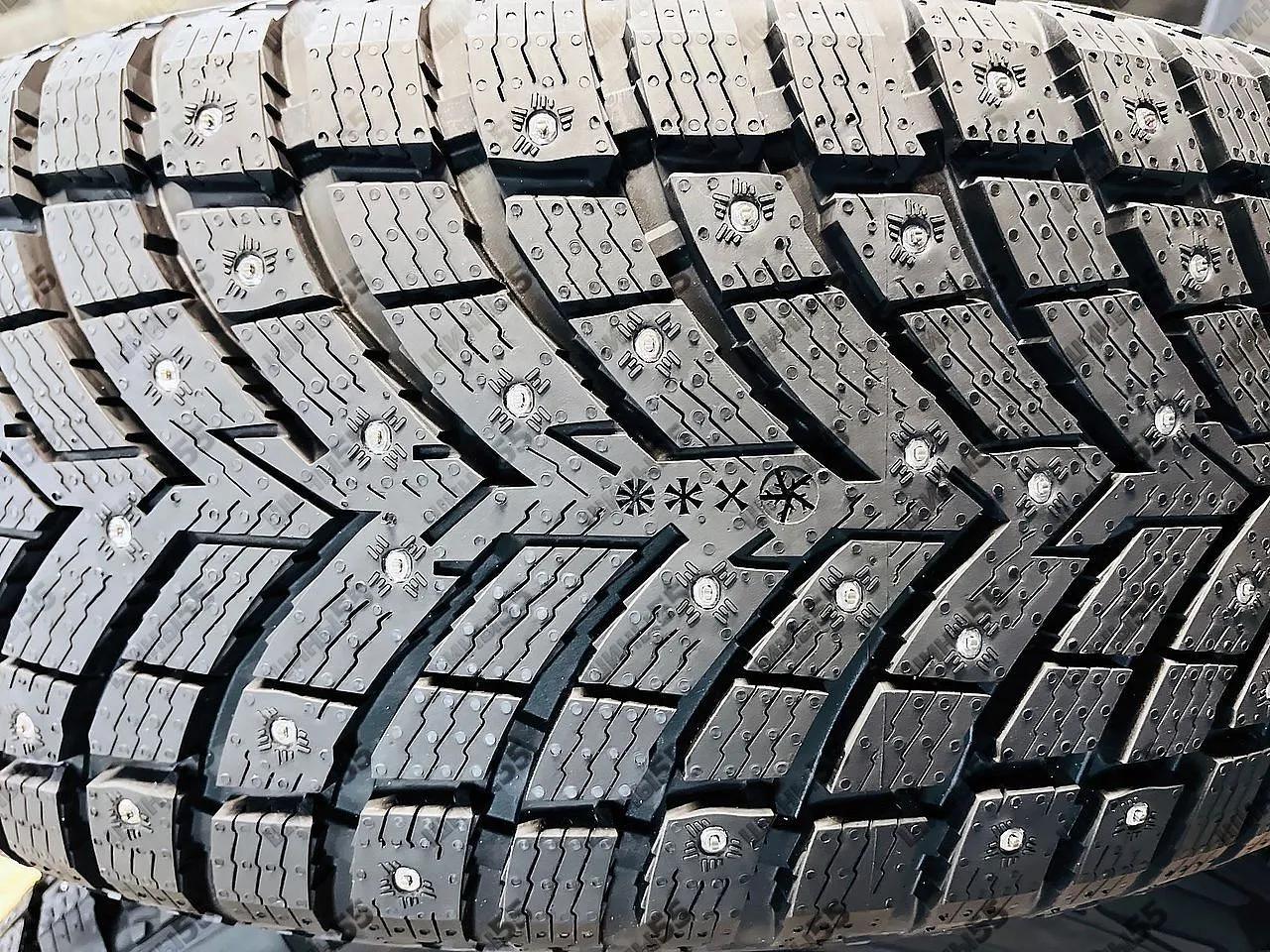 235/55R20 Ikon Autograph Ice 10 SUV (102T)