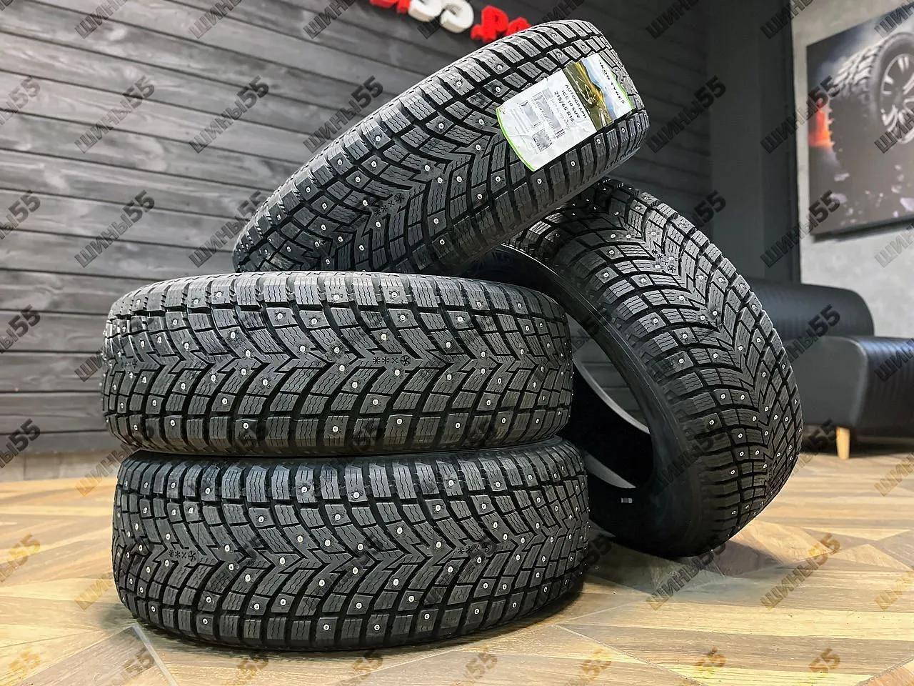 215/65R16 Ikon Autograph Ice 10 SUV (102T)