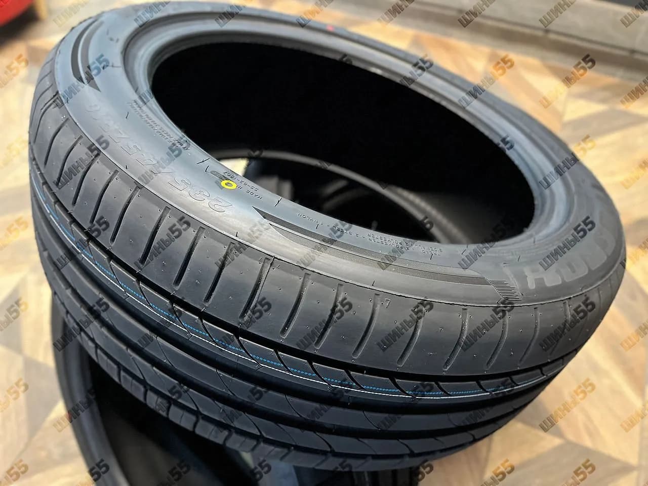 235/45R18 Tracmax X-Privilo TX3 (98W)