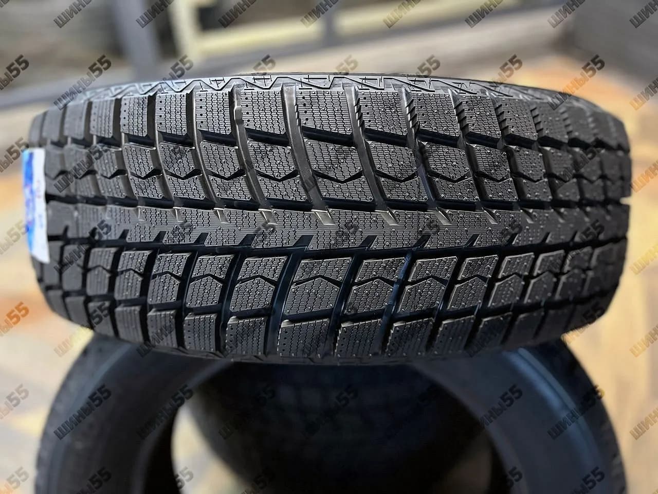 235/60R18 LingLong Leao Winter Defender Ice I-15 SUV (107T)