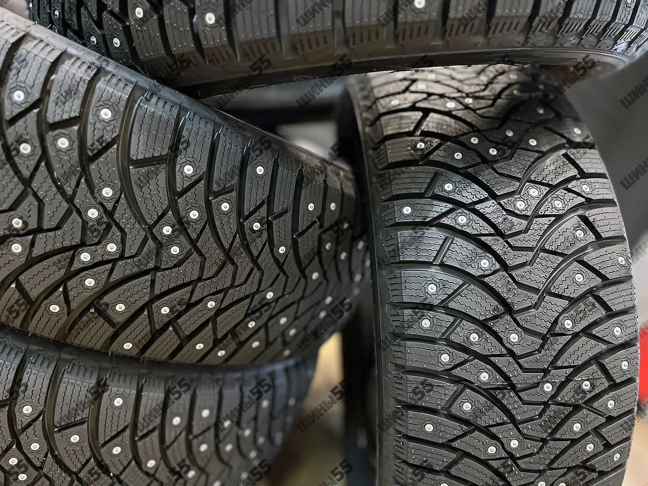 215/55R17 LingLong Leao Winter Defender Grip 2 (98T)
