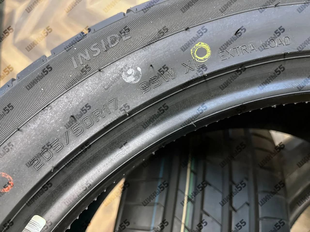 205/50R17 HiFly HF-820 (93W)