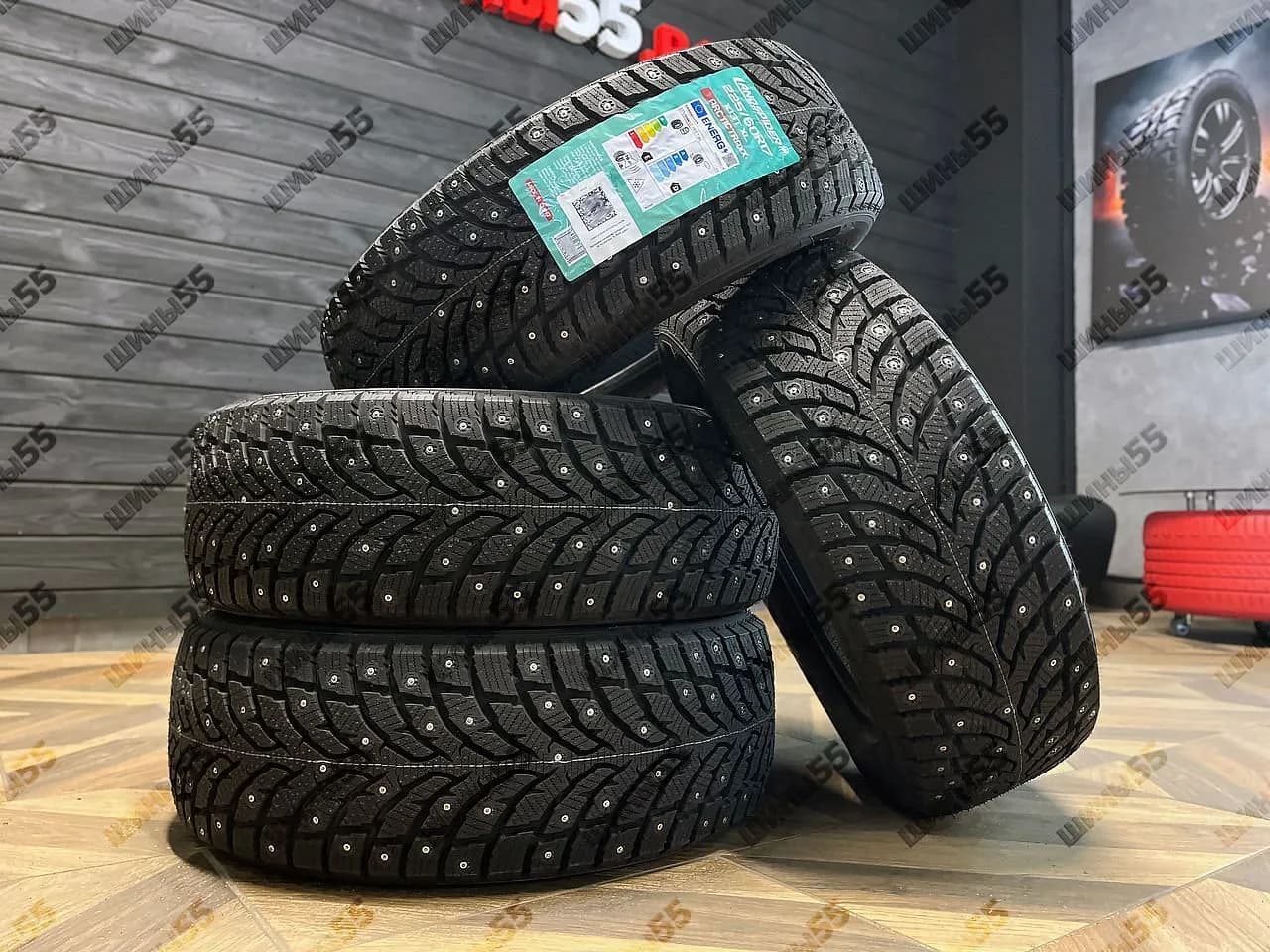 225/60R17 Landspider Arctictraxx (103T)