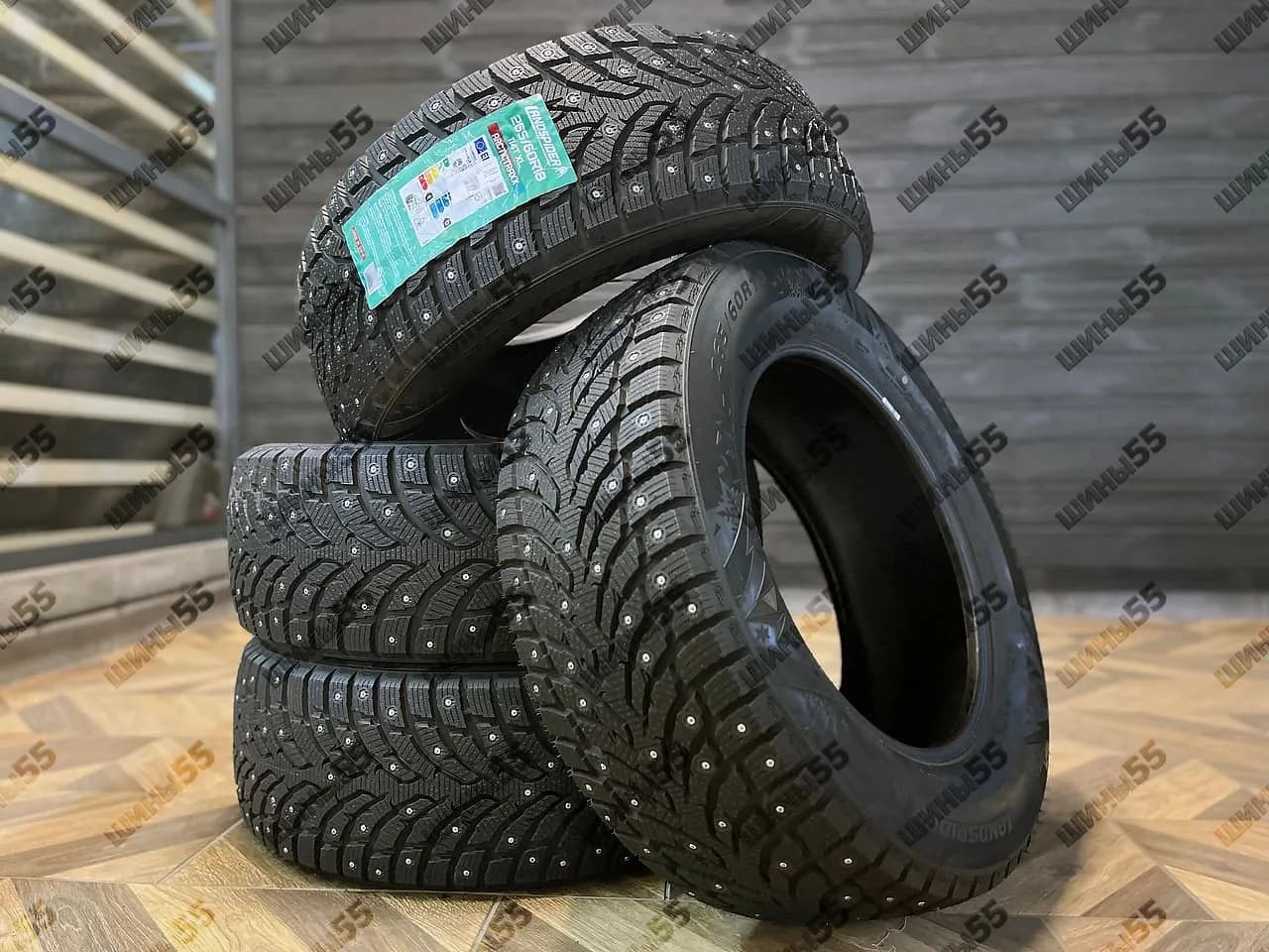 265/60R18 Landspider Arctictraxx (114T)