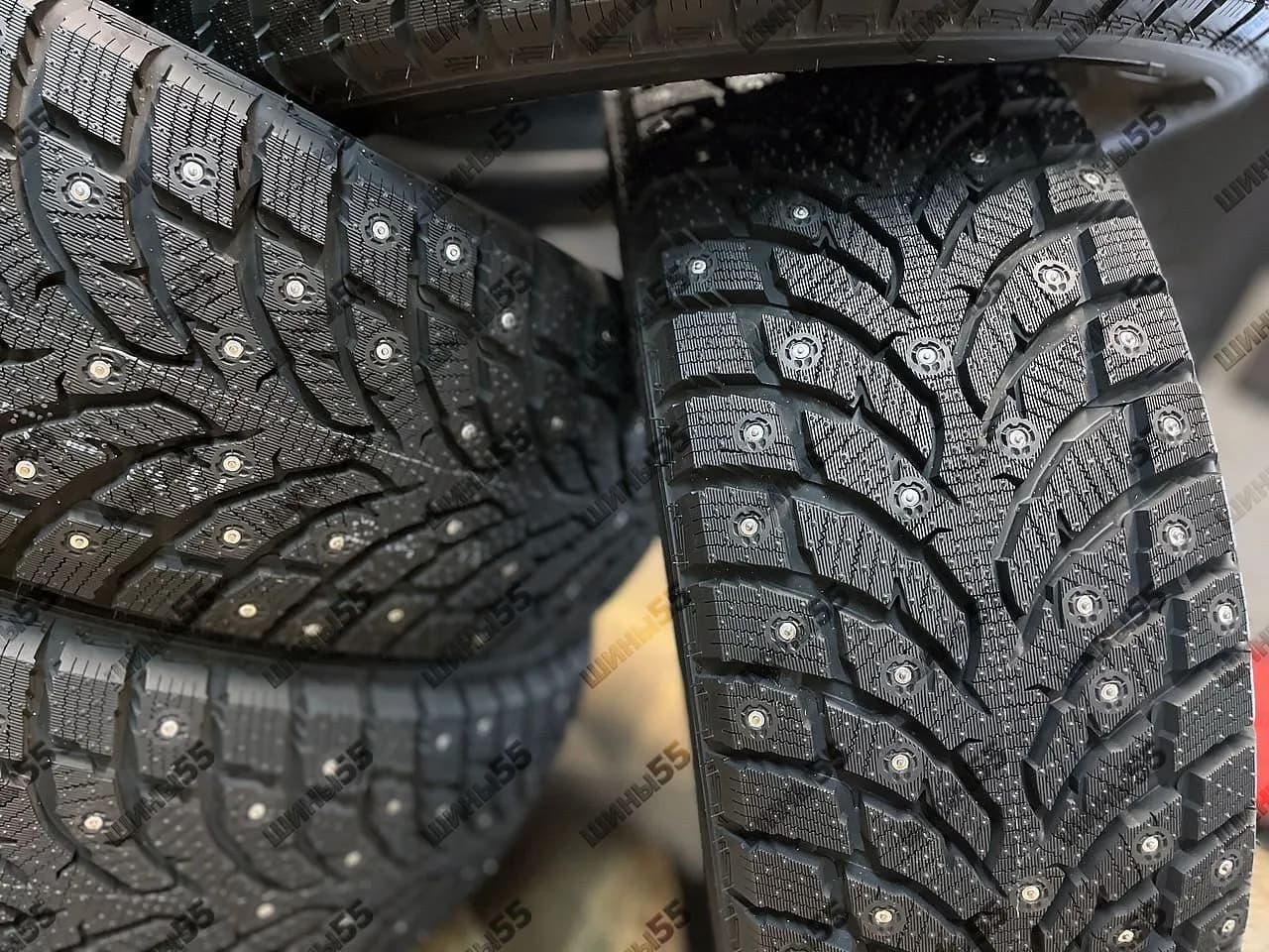 235/65R17 Landspider Arctictraxx (108T)