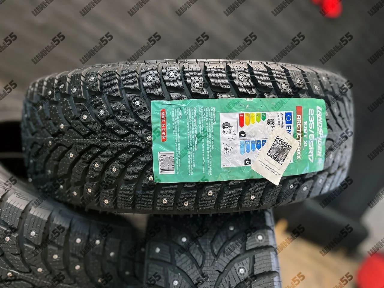 235/65R17 Landspider Arctictraxx (108T)