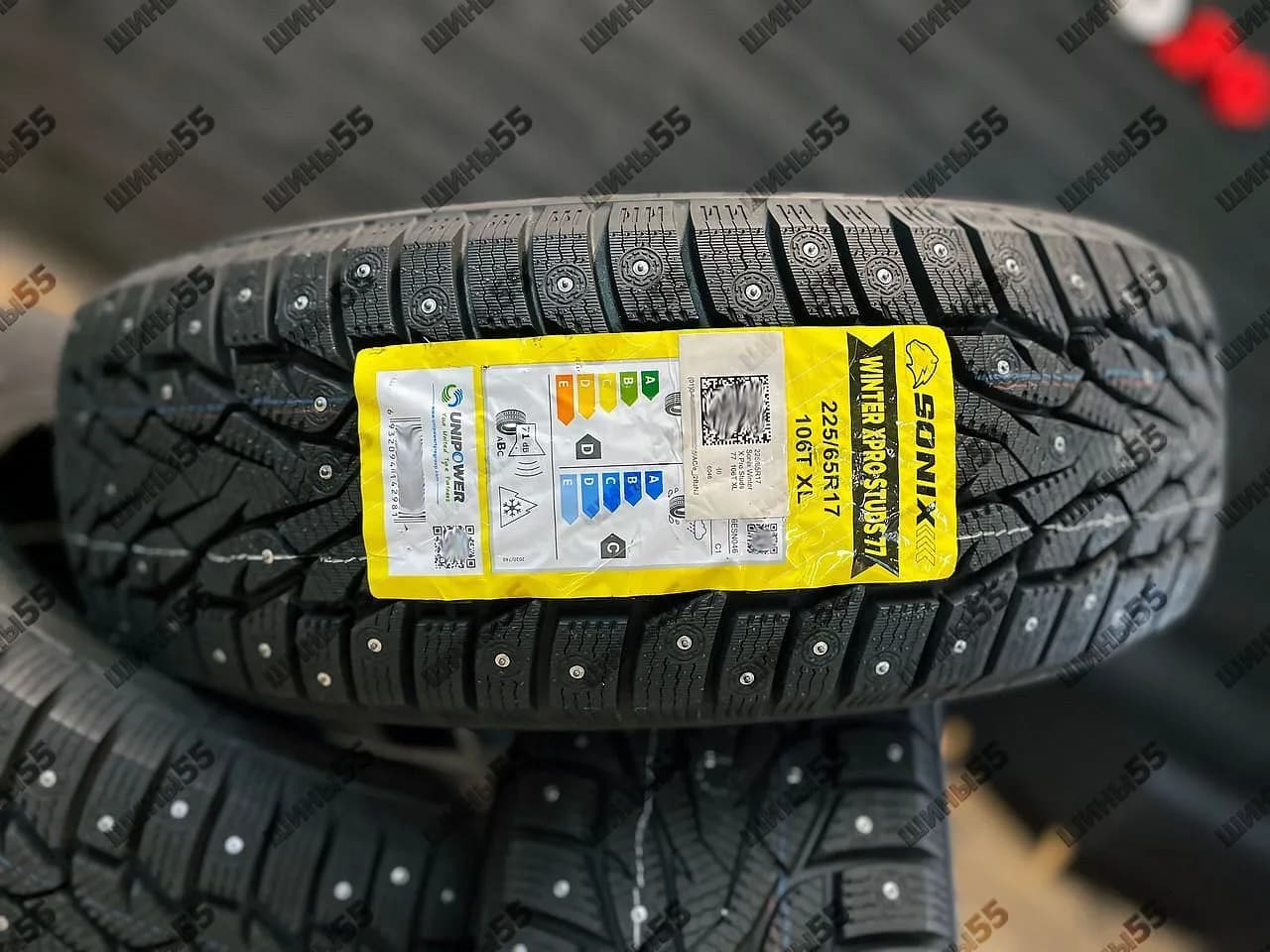 225/65R17 Sonix Winter X Pro Studs 77 (106T)
