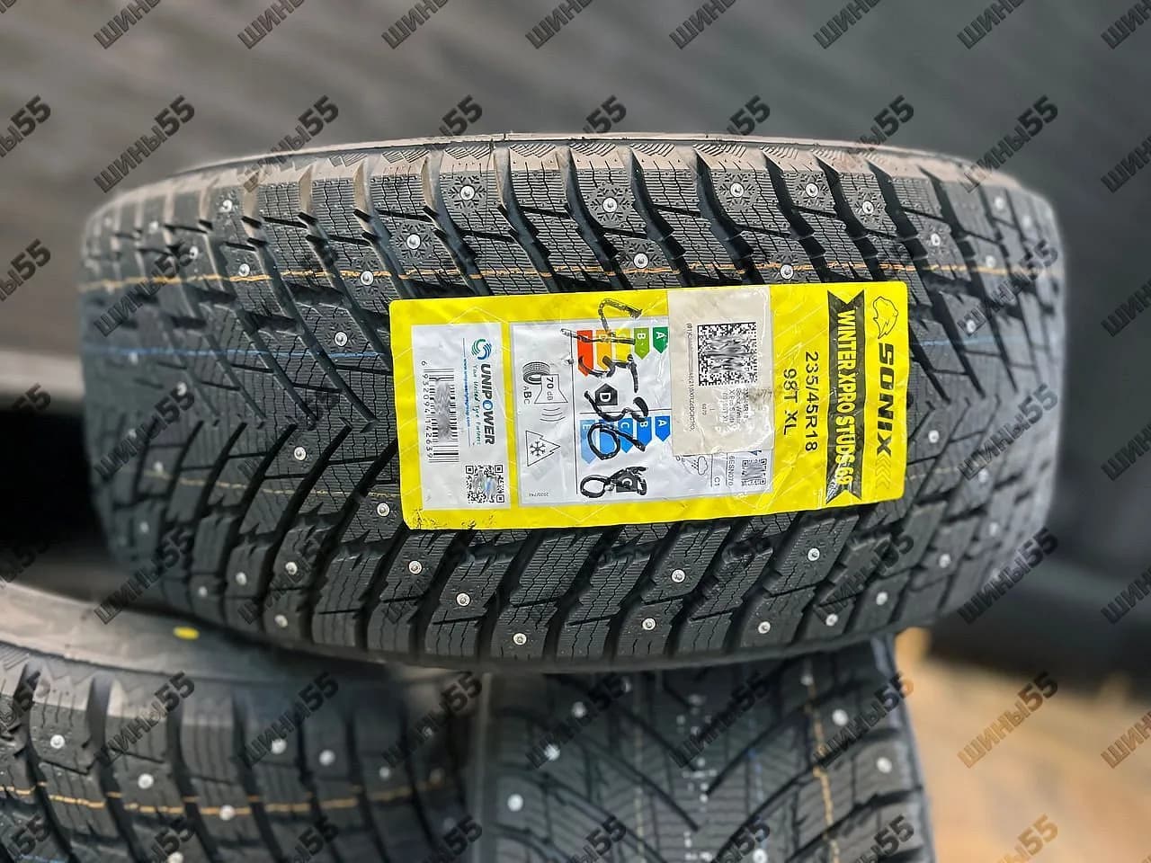 235/45R18 Sonix Winter X Pro Studs 69 (98T)