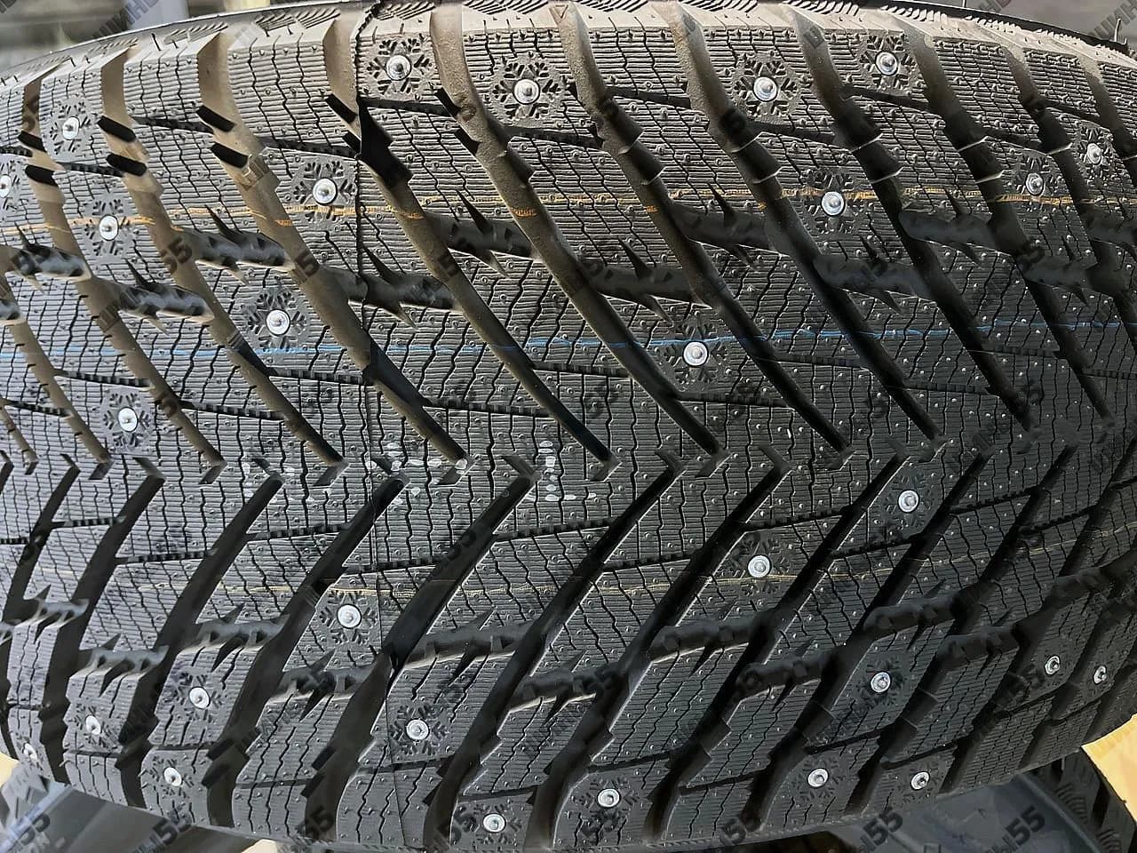 235/45R18 Sonix Winter X Pro Studs 69 (98T)