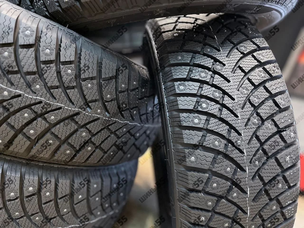 215/60R17 Fortune Polaro Ice (100T)