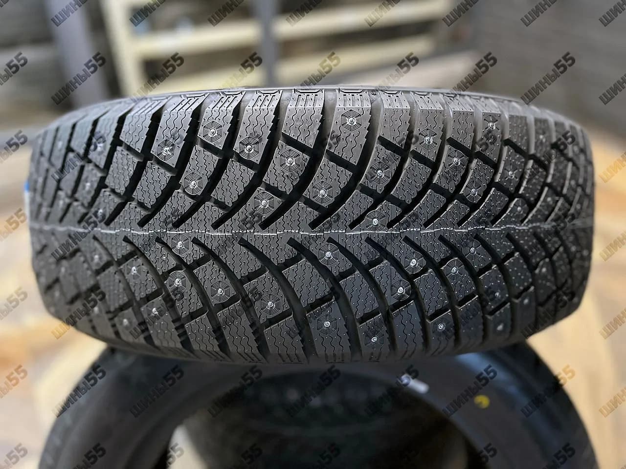 215/60R17 Fortune Polaro Ice (100T)