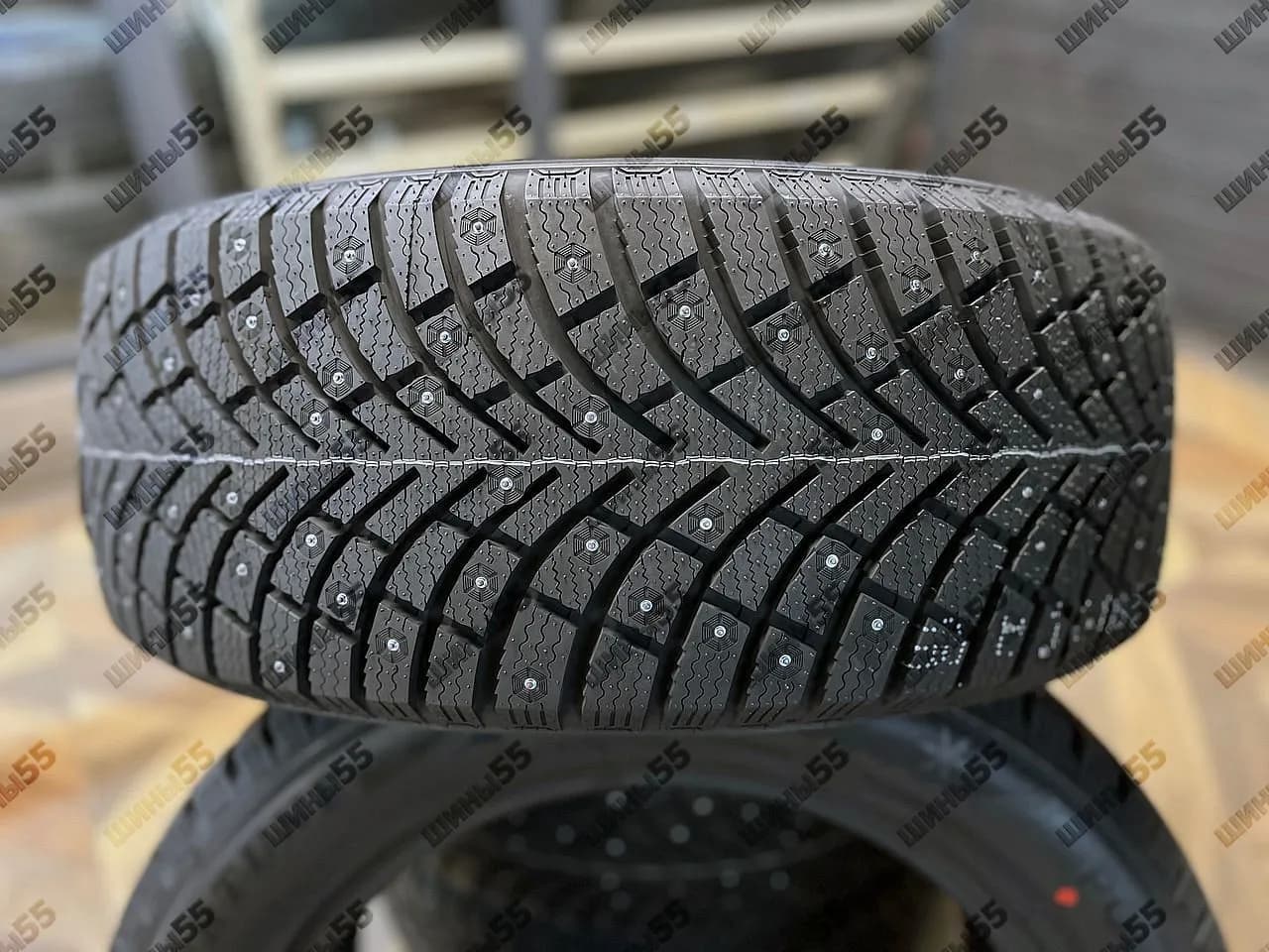 235/55R18 Fortune Polaro Ice (104T)